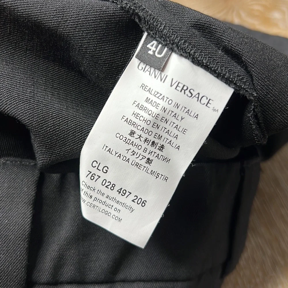 GIANNI VERSACE Black Loose Knee Length Cuffed Shorts 40 - Picture 7 of 9